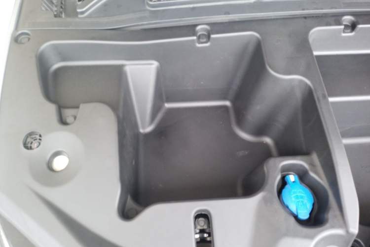 Used XPeng G6 2023 755 Ultra-Long Range Max Engine Bay Right
