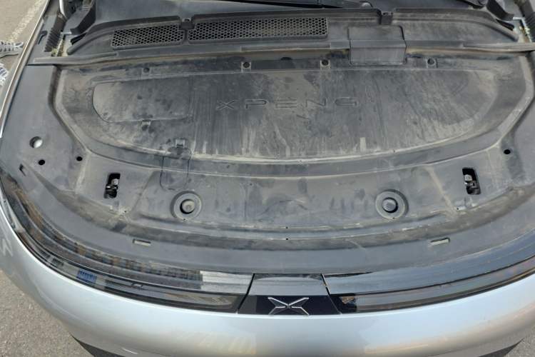 Used XPeng G6 2023 580 Long-Range Pro Engine Bay