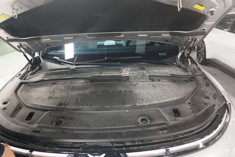 Used XPeng G6 2023 700 Four-Wheel Drive Performance Max Engine Bay