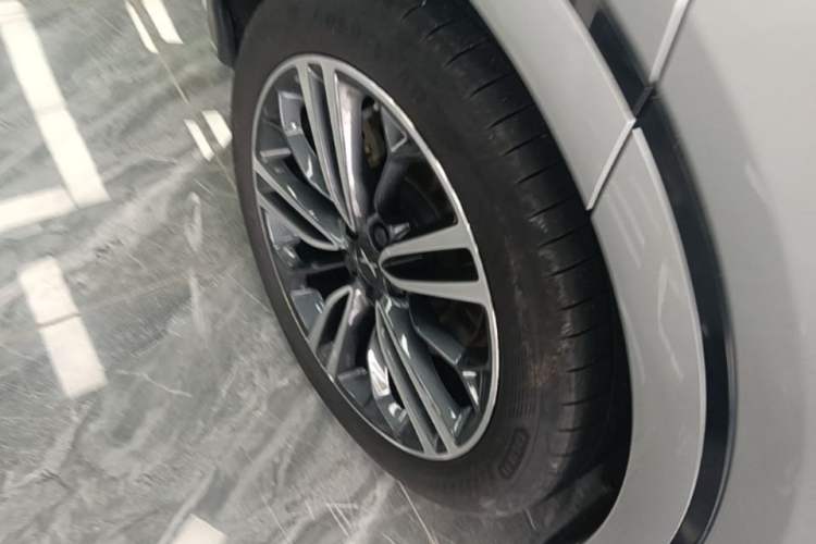 Used XPeng G6 2023 580 Long-Range Max Exterior 5