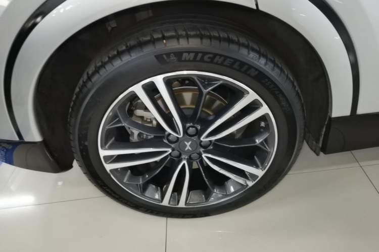 Used XPeng G6 2023 580 Long-Range Max Exterior 5