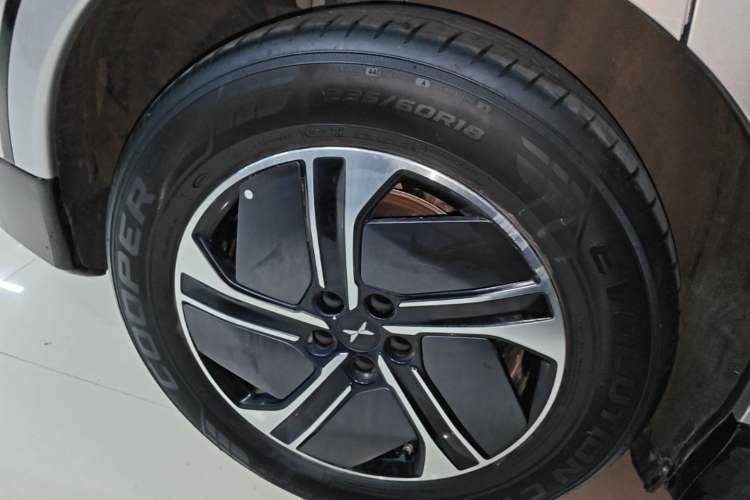 Used XPeng G6 2023 580 Long-Range Max Exterior 5