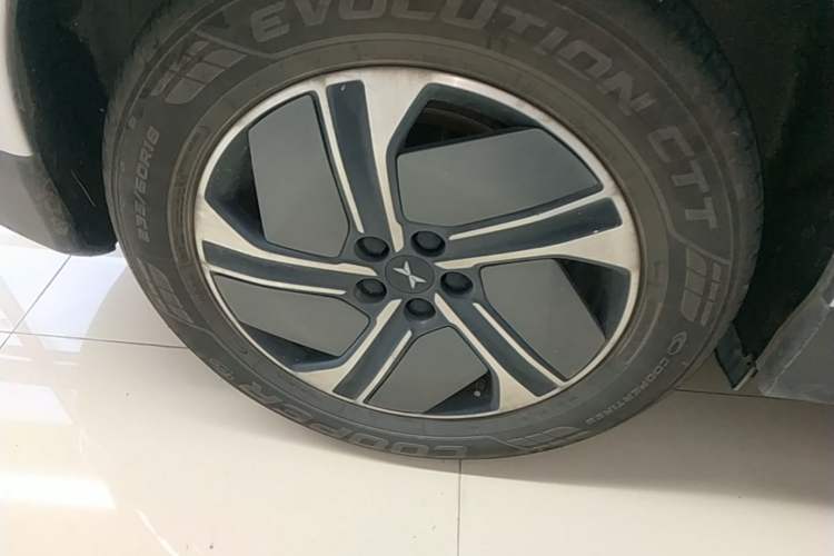 Used XPeng G6 2023 580 Long-Range Max Exterior 5