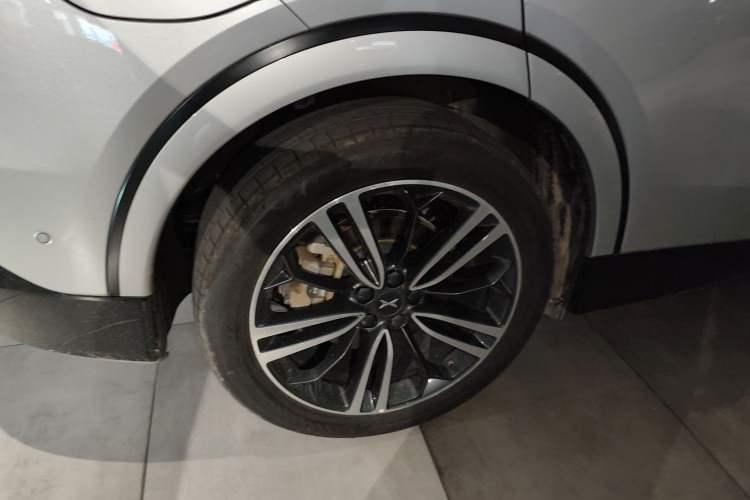 Used XPeng G6 2023 755 Ultra-Long Range Max Exterior 8