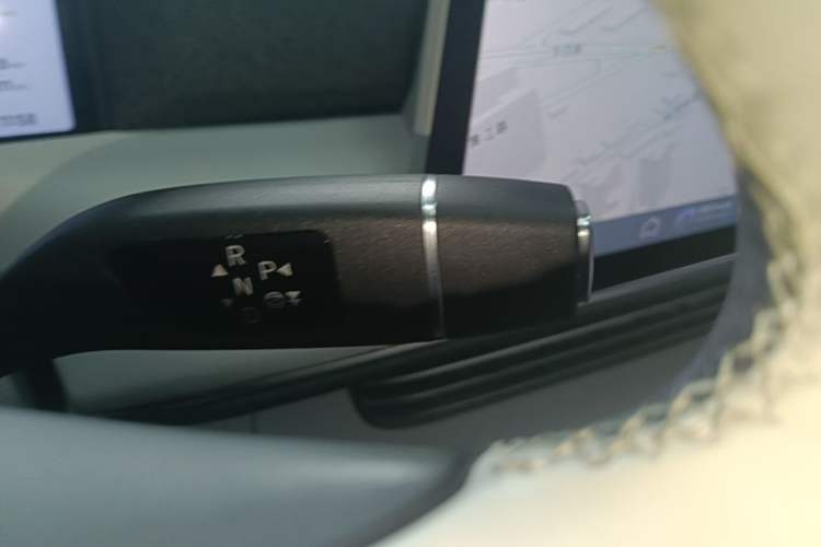 Used XPeng G6 2023 580 Long-Range Max Gear Lever