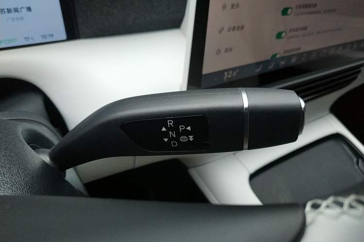 Used XPeng G6 2023 755 Ultra-Long Range Pro Gear Lever