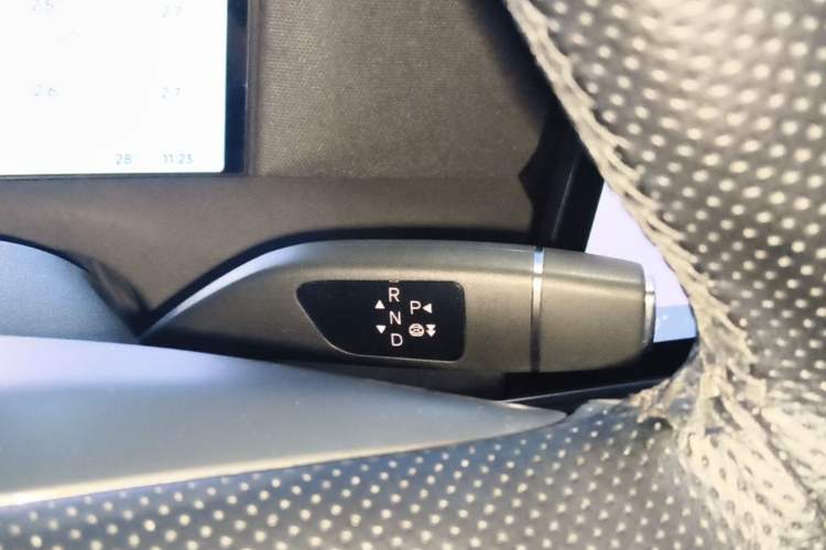 Used XPeng G6 2023 755 Ultra-Long Range Pro Gear Lever