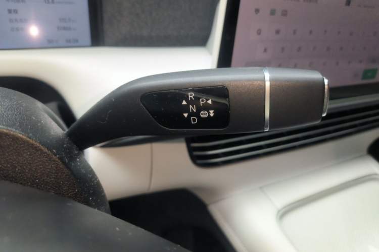 Used XPeng G6 2023 580 Long-Range Pro Gear Lever