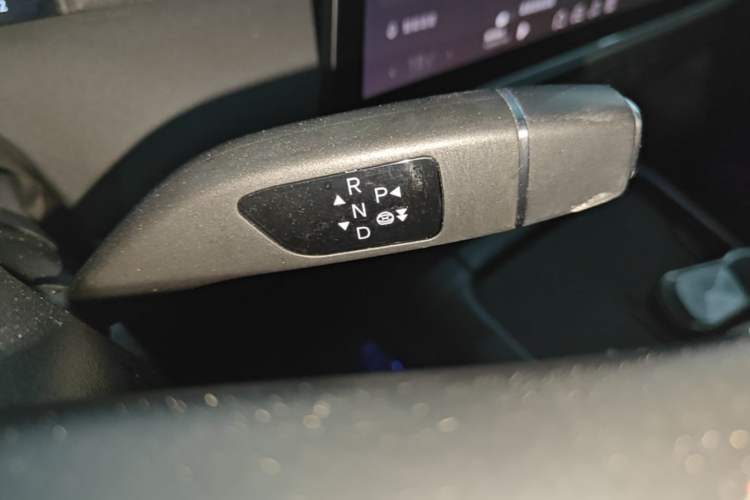 Used XPeng G6 2023 580 Long-Range Pro Gear Lever