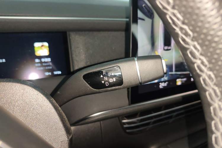 Used XPeng G6 2023 580 Long-Range Pro Gear Lever