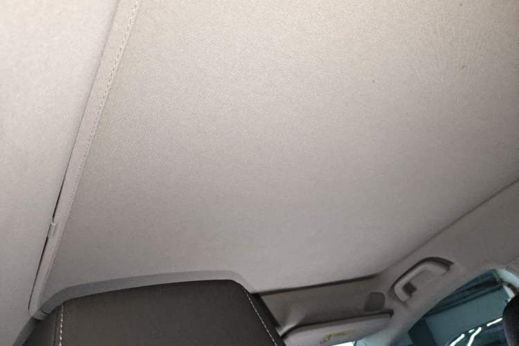 Used XPeng G6 2023 580 Long-Range Pro Headliner