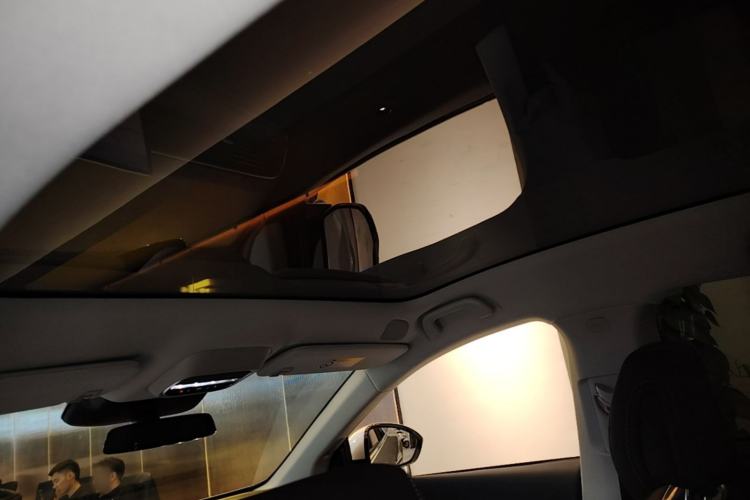 Used XPeng G6 2023 755 Ultra-Long Range Pro Headliner