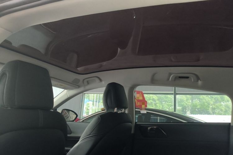 Used XPeng G6 2023 755 Ultra-Long Range Pro Headliner