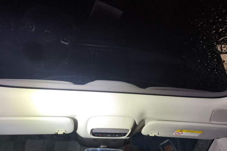 Used XPeng G6 2023 580 Long-Range Max Headliner