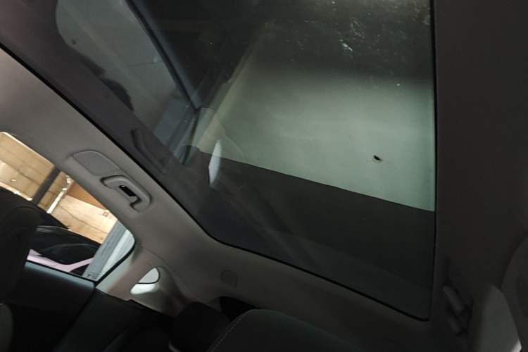 Used XPeng G6 2023 580 Long-Range Pro Headliner