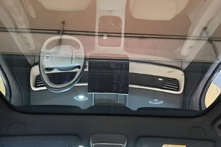Used XPeng G6 2023 755 Ultra-Long Range Pro Headliner