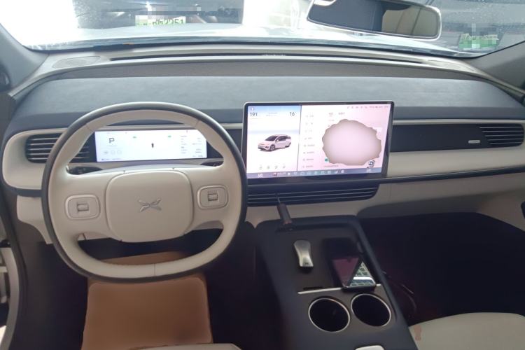 Used XPeng G6 2023 700 Four-Wheel Drive Performance Max Interior 2