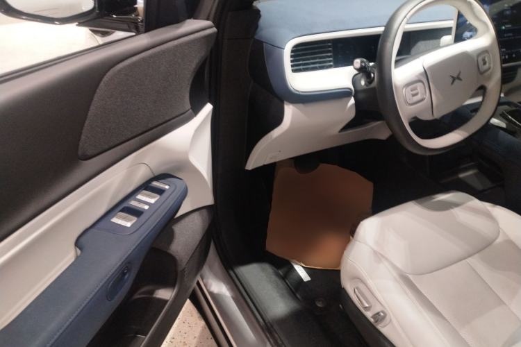 Used XPeng G6 2023 700 Four-Wheel Drive Performance Max Interior 3