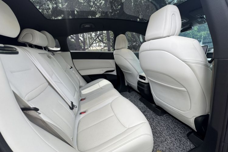 Used XPeng G6 2023 700 Four-Wheel Drive Performance Max Interior 6