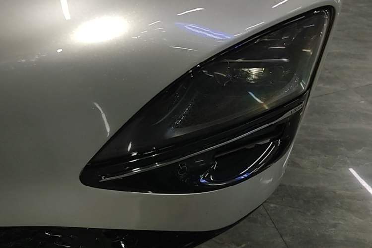 Used XPeng G6 2023 580 Long-Range Max Left Front Headlight