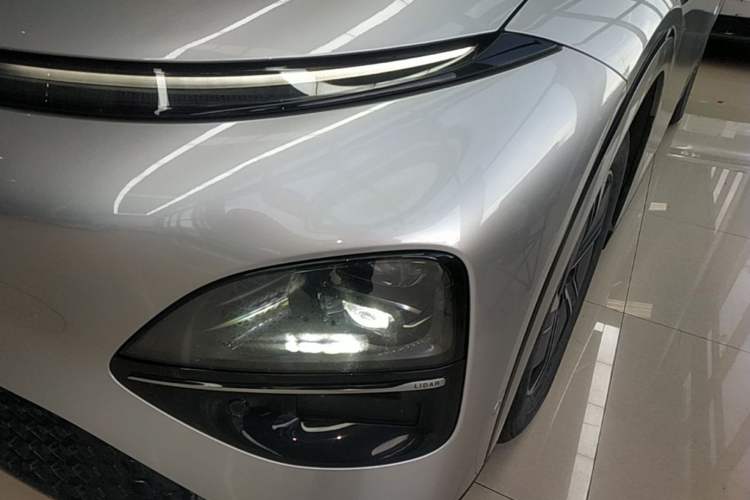 Used XPeng G6 2023 580 Long-Range Max Left Front Headlight
