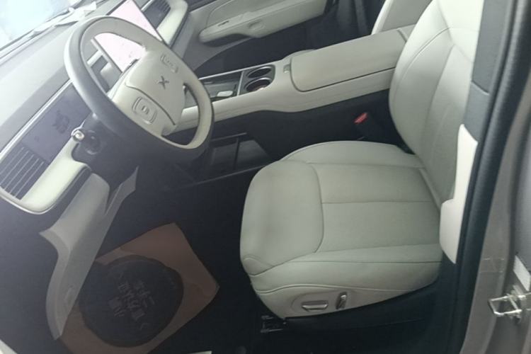 Used XPeng G6 2023 580 Long-Range Max Left Front Seat