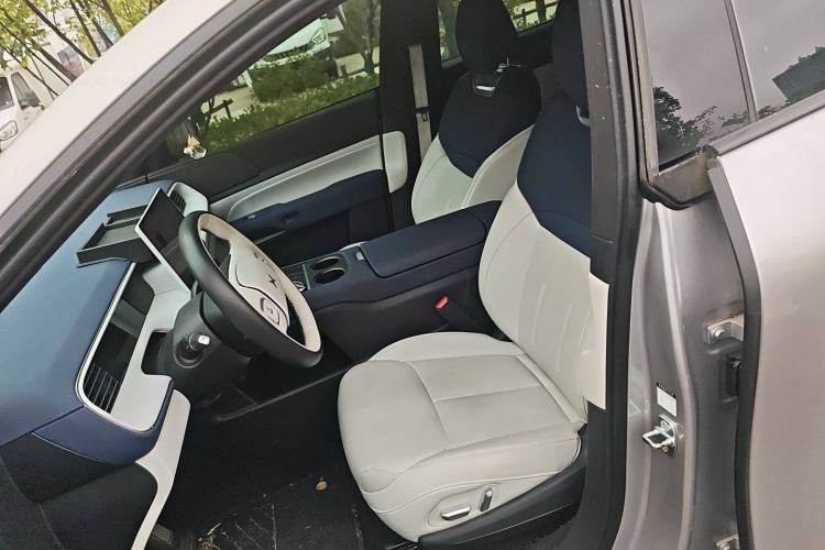 Used XPeng G6 2023 755 Ultra-Long Range Max Left Front Seat