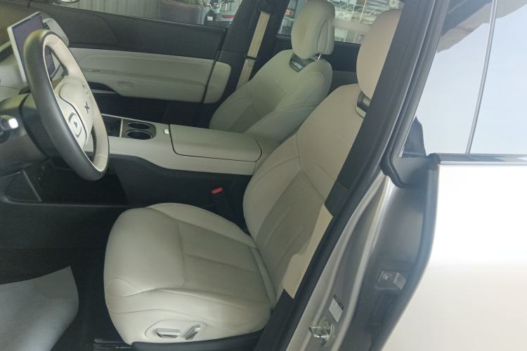 Used XPeng G6 2023 580 Long-Range Pro Left Front Seat