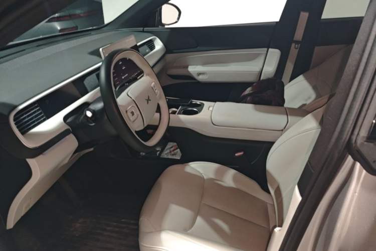 Used XPeng G6 2023 580 Long-Range Pro Left Front Seat