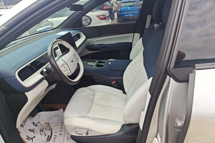 Used XPeng G6 2023 755 Ultra-Long Range Max Left Front Seat