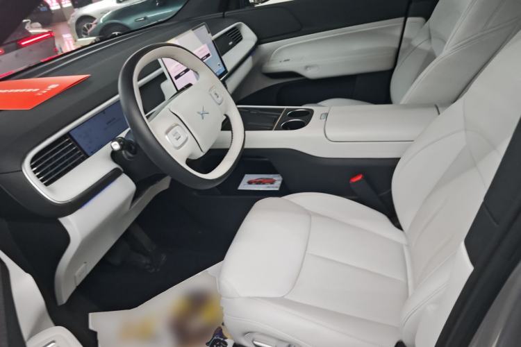 Used XPeng G6 2023 700 Four-Wheel Drive Performance Max Left Front Seat