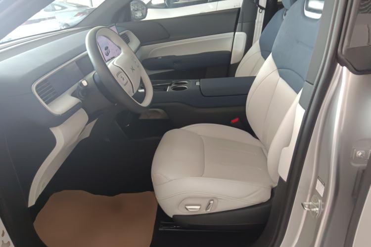 Used XPeng G6 2023 700 Four-Wheel Drive Performance Max Left Front Seat