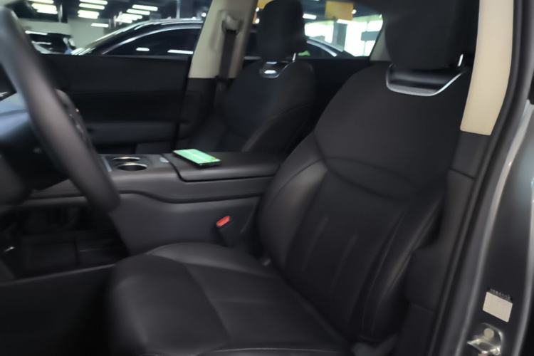 Used XPeng G6 2023 755 Ultra-Long Range Pro Left Front Seat