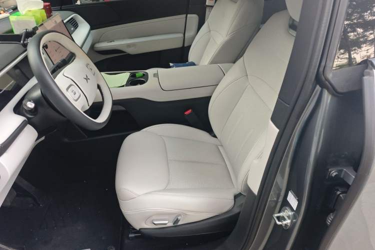 Used XPeng G6 2023 580 Long-Range Max Left Front Seat