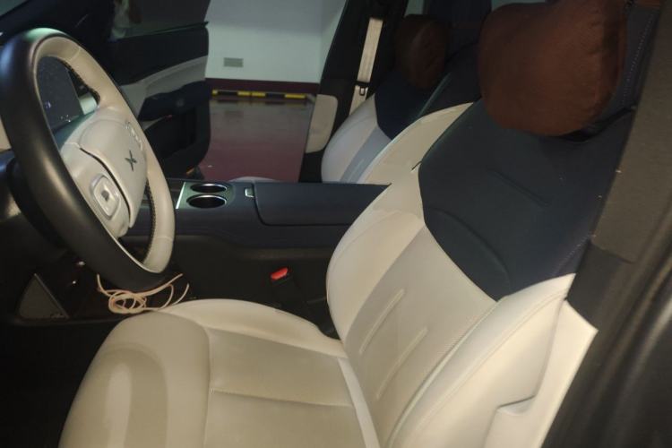 Used XPeng G6 2023 755 Ultra-Long Range Pro Left Front Seat