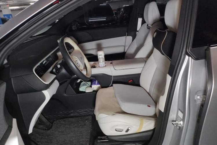 Used XPeng G6 2023 755 Ultra-Long Range Pro Left Front Seat