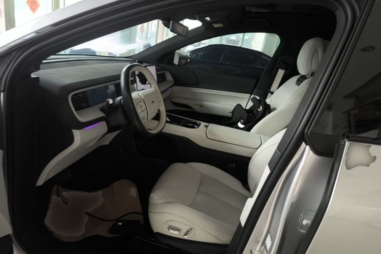 Used XPeng G6 2023 580 Long-Range Pro Left Front Seat