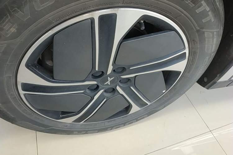 Used XPeng G6 2023 580 Long-Range Max Left Front Wheel Hub