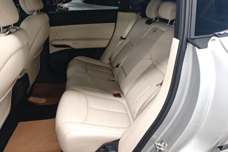 Used XPeng G6 2023 580 Long-Range Max Left Rear Seat