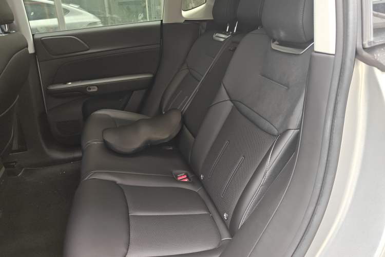 Used XPeng G6 2023 580 Long-Range Pro Left Rear Seat