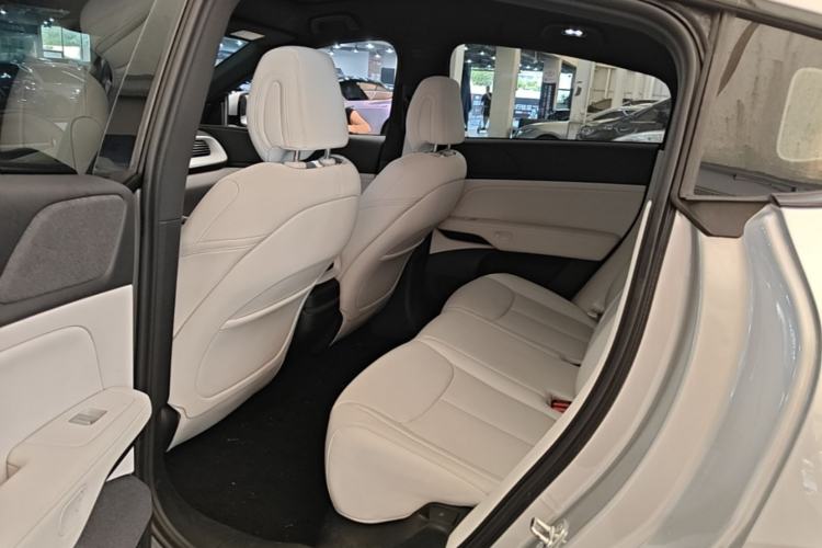 Used XPeng G6 2023 700 Four-Wheel Drive Performance Max Left Rear Seat