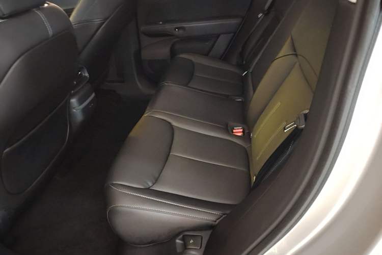 Used XPeng G6 2023 755 Ultra-Long Range Pro Left Rear Seat