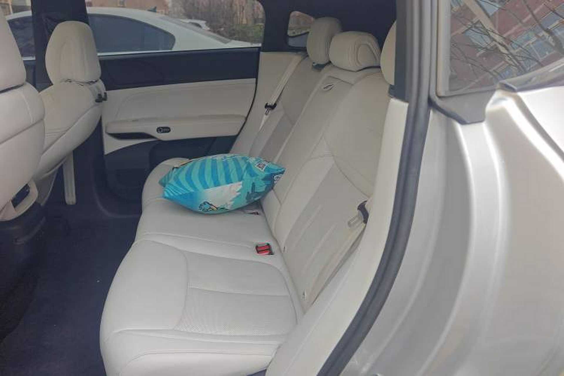 Used XPeng G6 2023 700 Four-Wheel Drive Performance Max Left Rear Seat