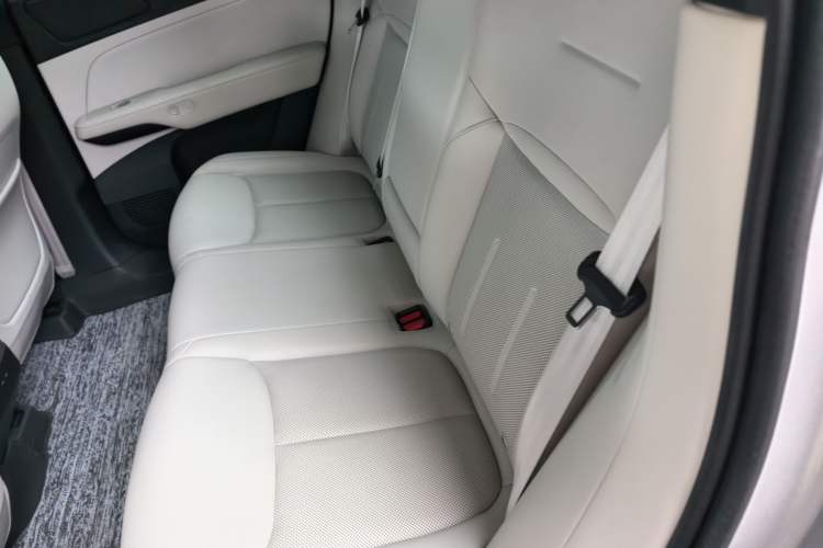 Used XPeng G6 2023 580 Long-Range Pro Left Rear Seat