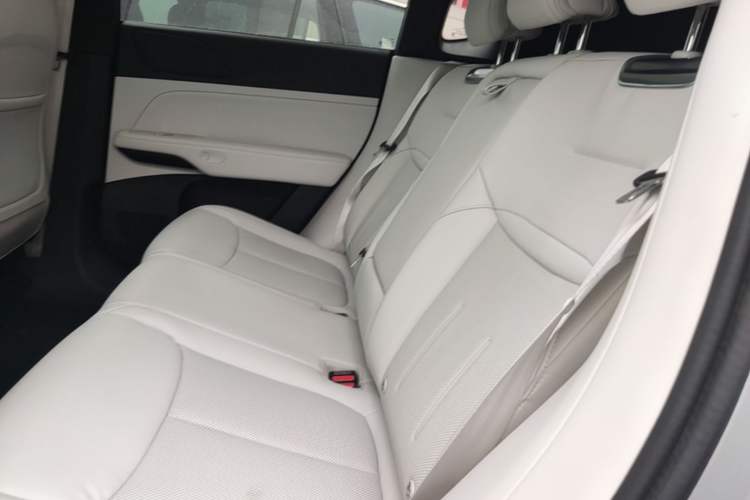 Used XPeng G6 2023 580 Long-Range Pro Left Rear Seat