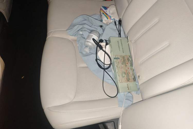 Used XPeng G6 2023 580 Long-Range Max Left Rear Seat