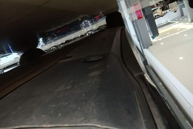 Used XPeng G6 2023 580 Long-Range Pro Left Side Sill