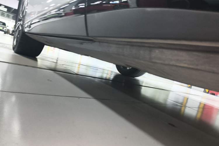 Used XPeng G6 2023 700 Four-Wheel Drive Performance Max Left Side Sill