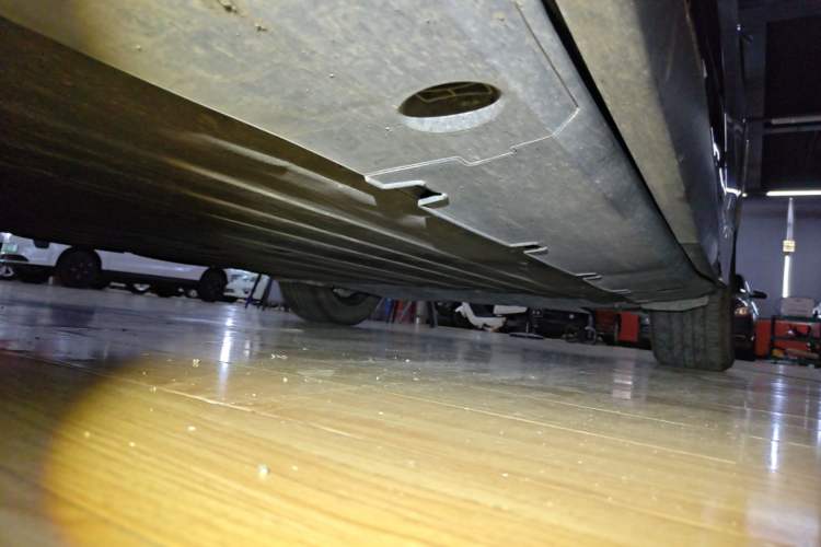 Used XPeng G6 2023 580 Long-Range Max Left Side Sill