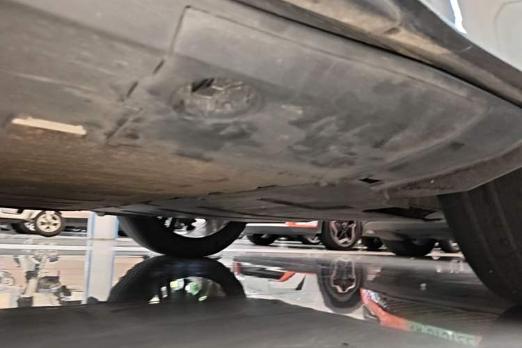Used XPeng G6 2023 755 Ultra-Long Range Pro Left Side Sill
